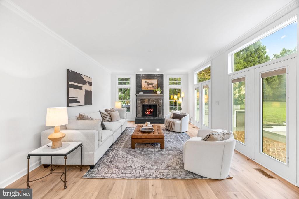 1679 BULLOCK CIRCLE