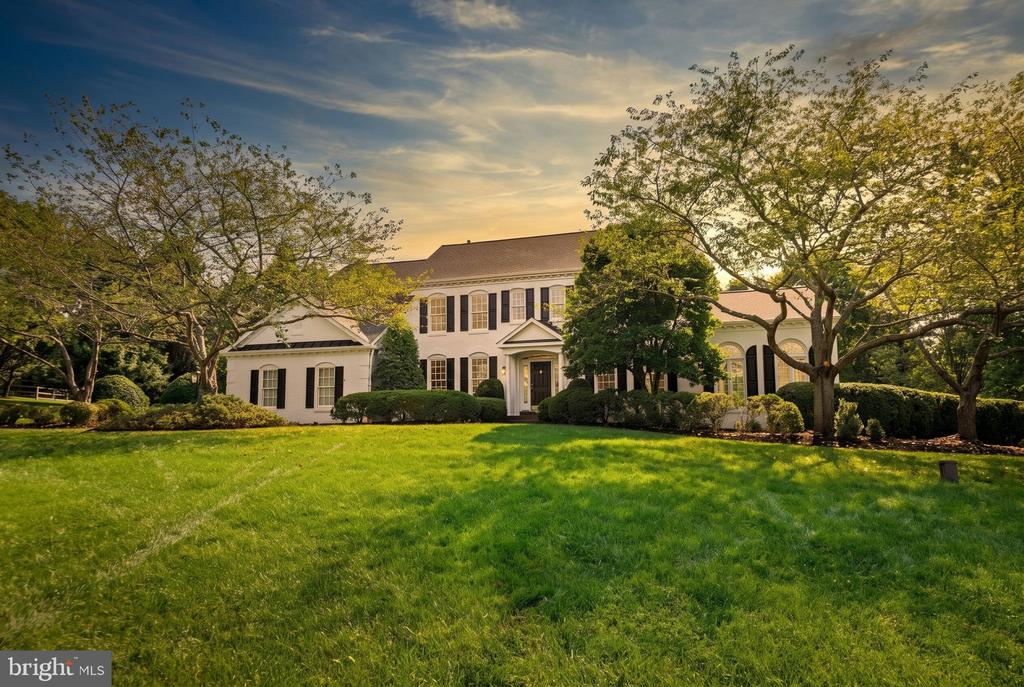 1679 BULLOCK CIRCLE