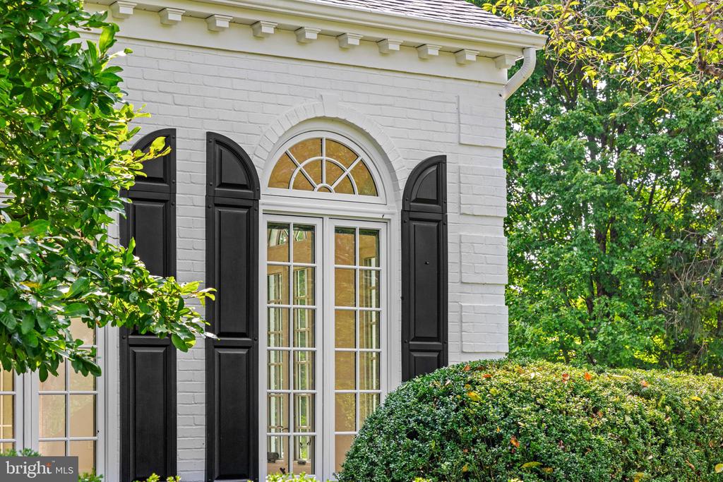 1679 BULLOCK CIRCLE