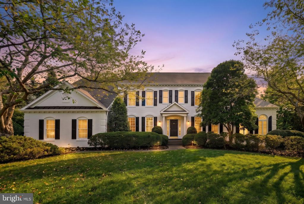 1679 BULLOCK CIRCLE
