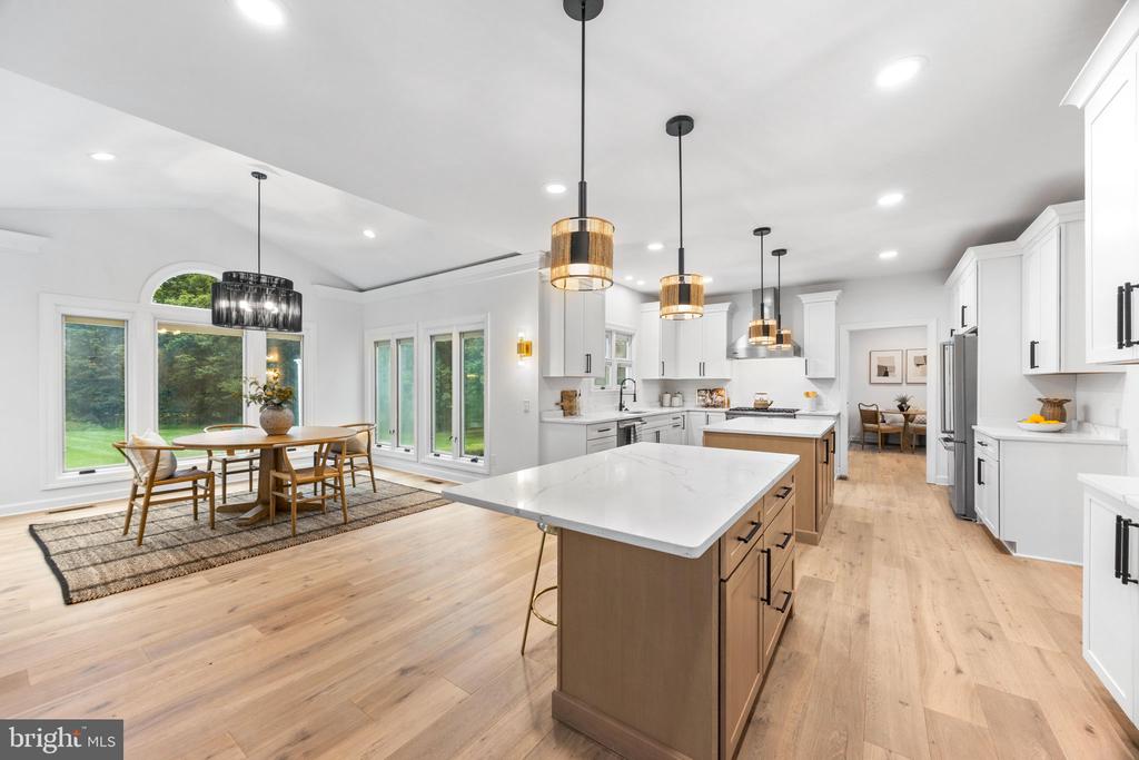 1679 BULLOCK CIRCLE