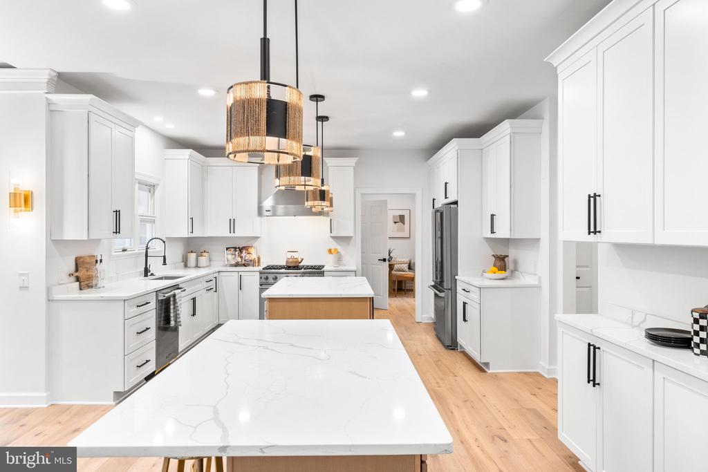 1679 BULLOCK CIRCLE