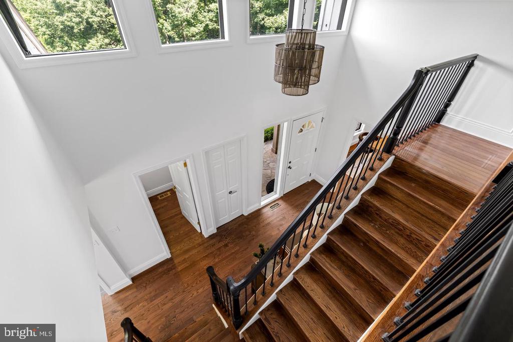 2318 SHADED BROOK DRIVE