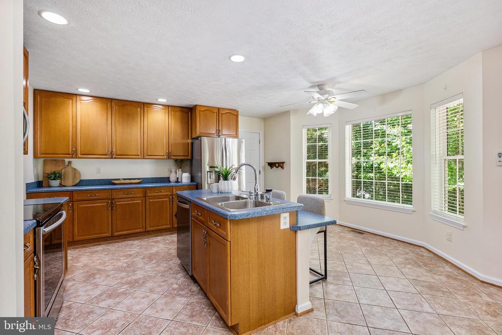 3330 OAKWOOD DRIVE