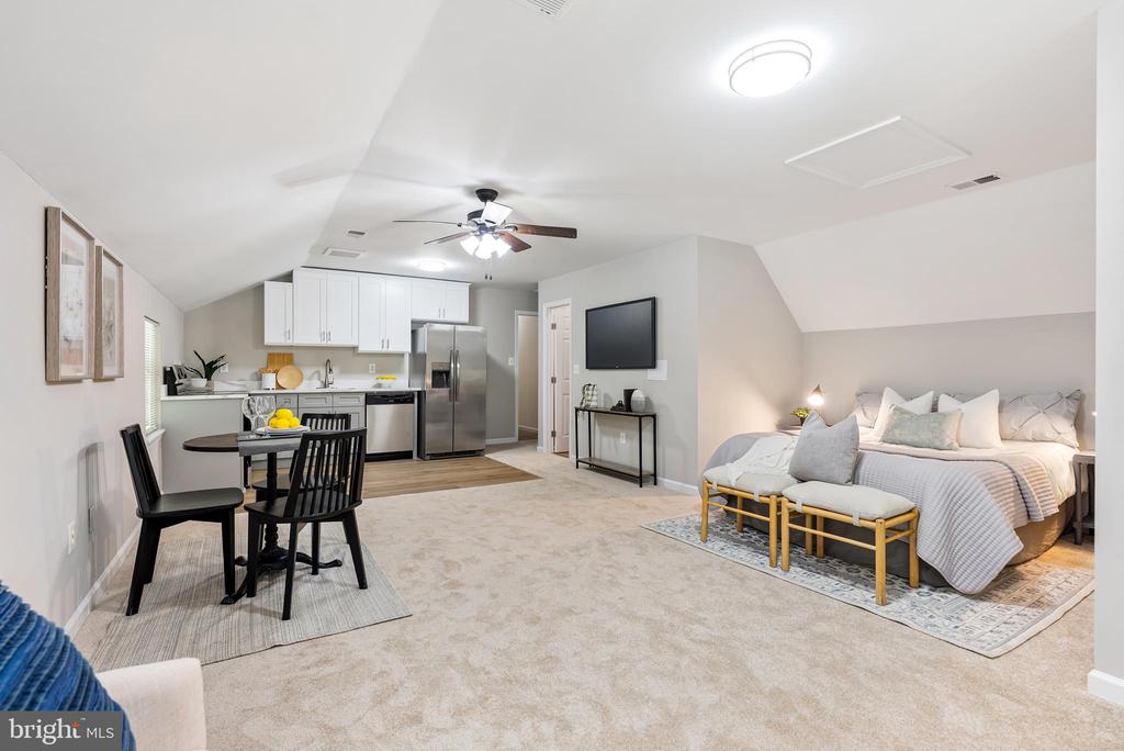 3330 OAKWOOD DRIVE