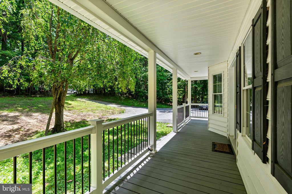 3330 OAKWOOD DRIVE