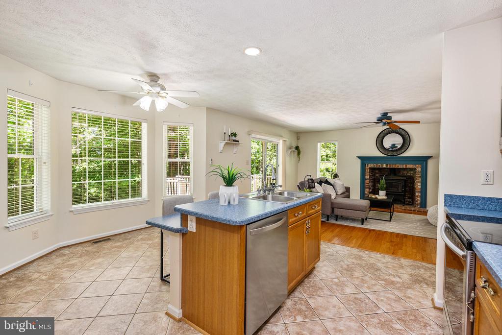 3330 OAKWOOD DRIVE