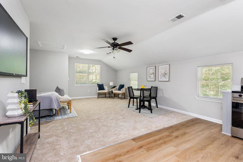 3330 OAKWOOD DRIVE