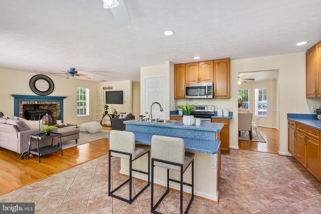 3330 OAKWOOD DRIVE