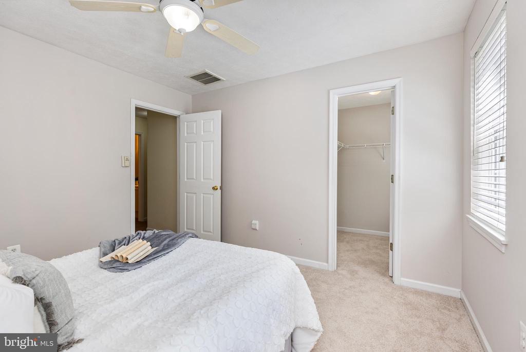 3330 OAKWOOD DRIVE