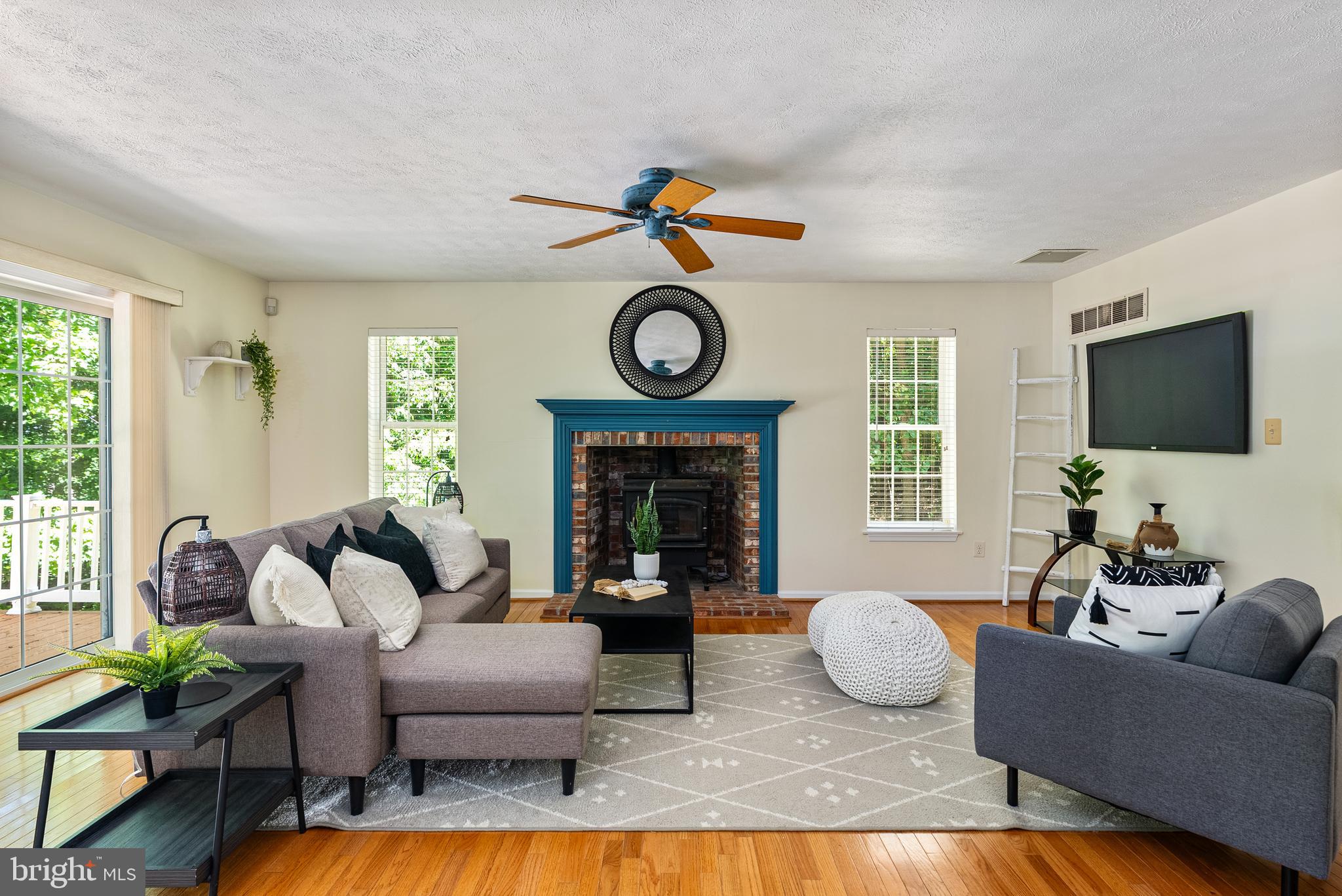 3330 OAKWOOD DRIVE