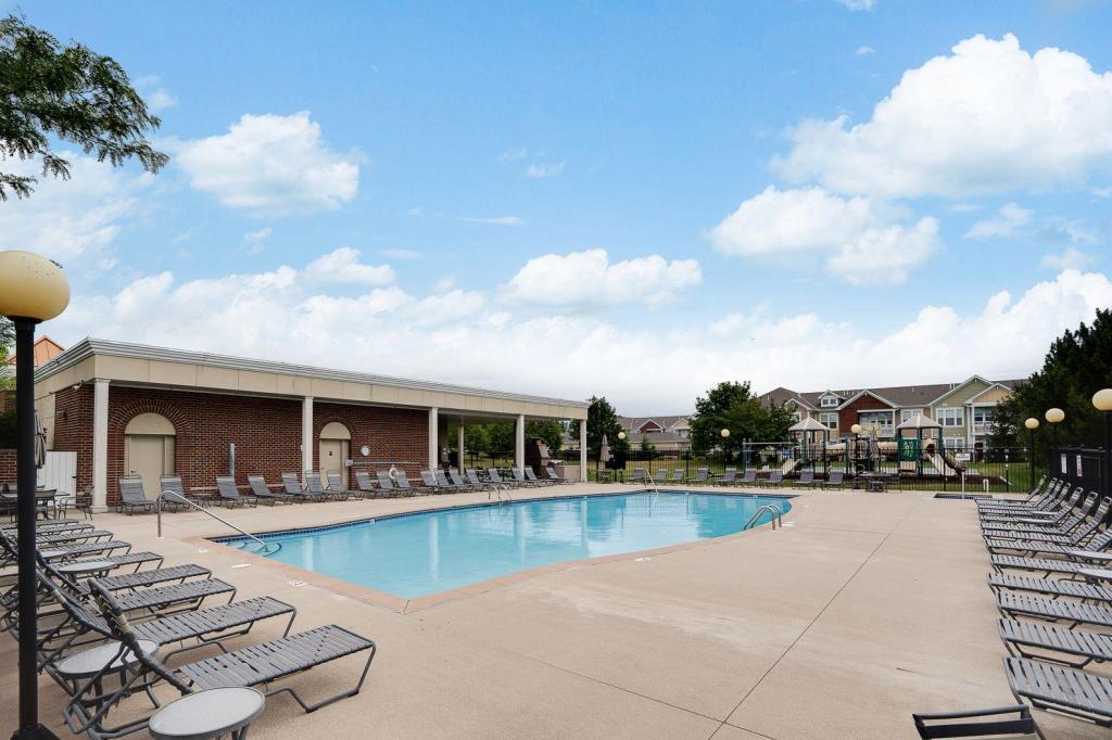 14519 Florissant Path