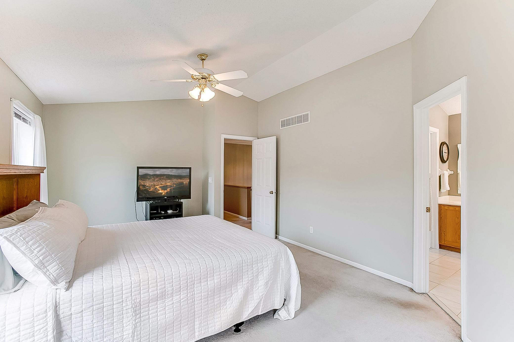 109 Carver Creek Circle