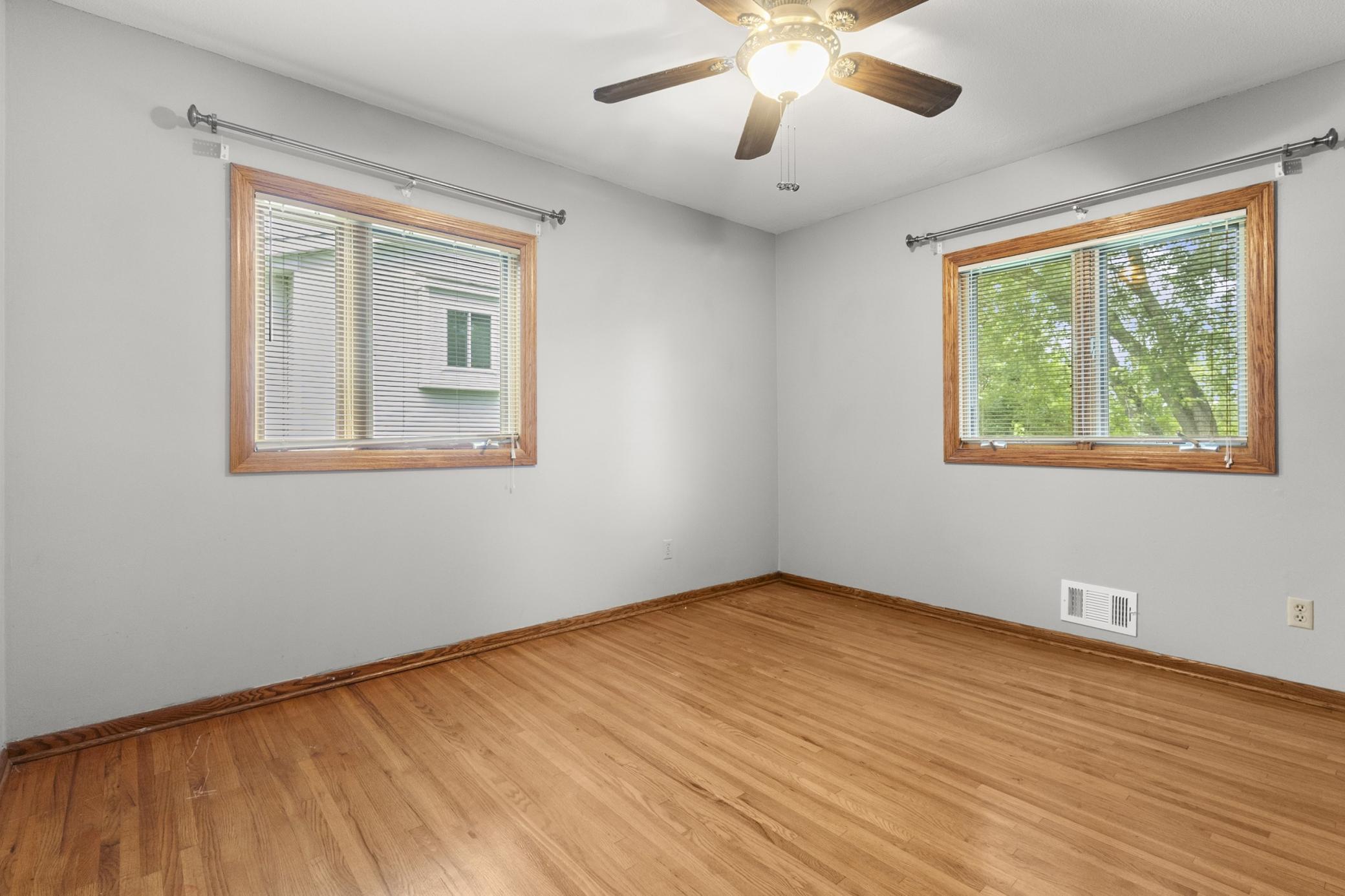 5730 Polk Street NE