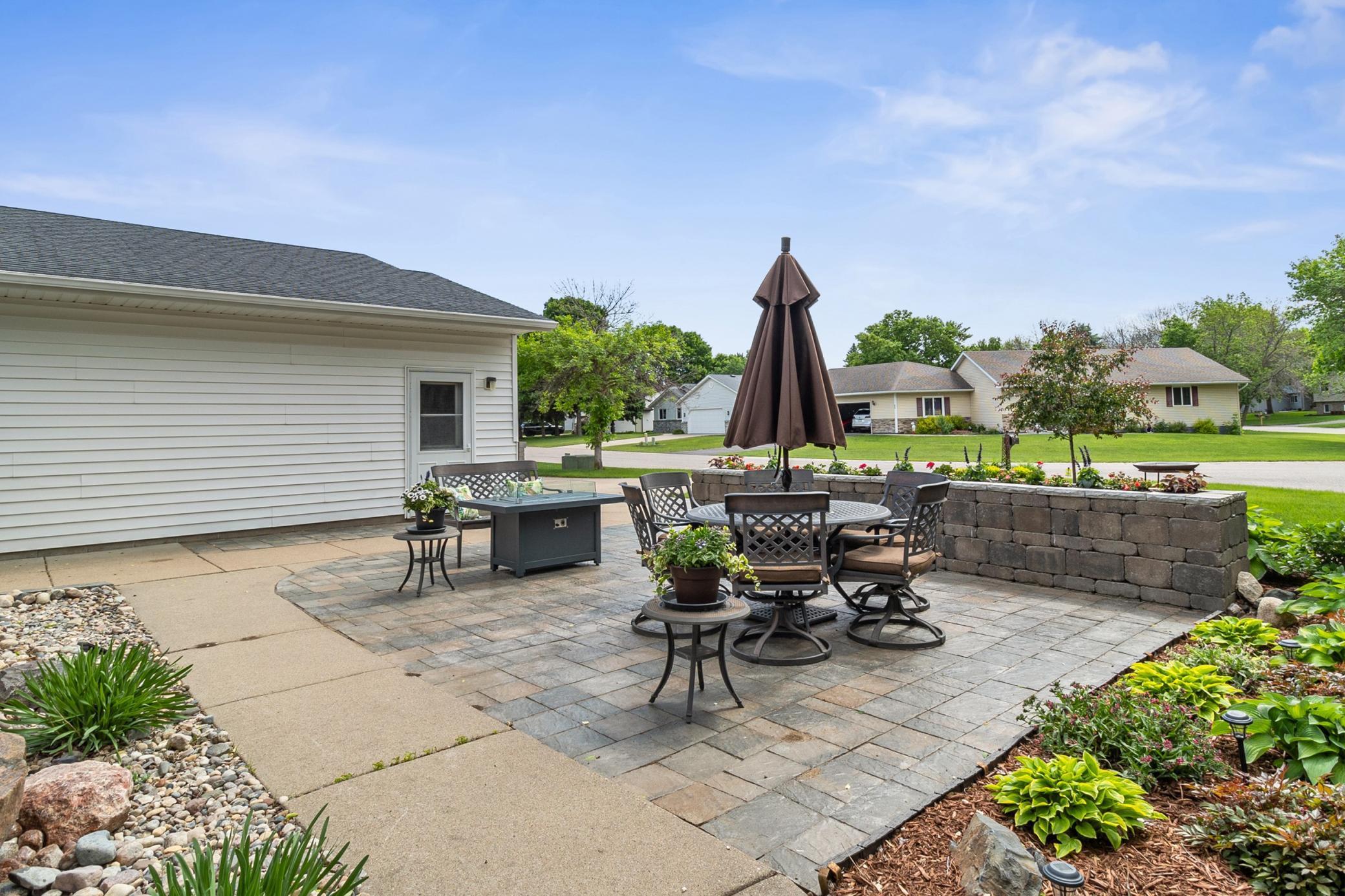 216 Crestview Circle