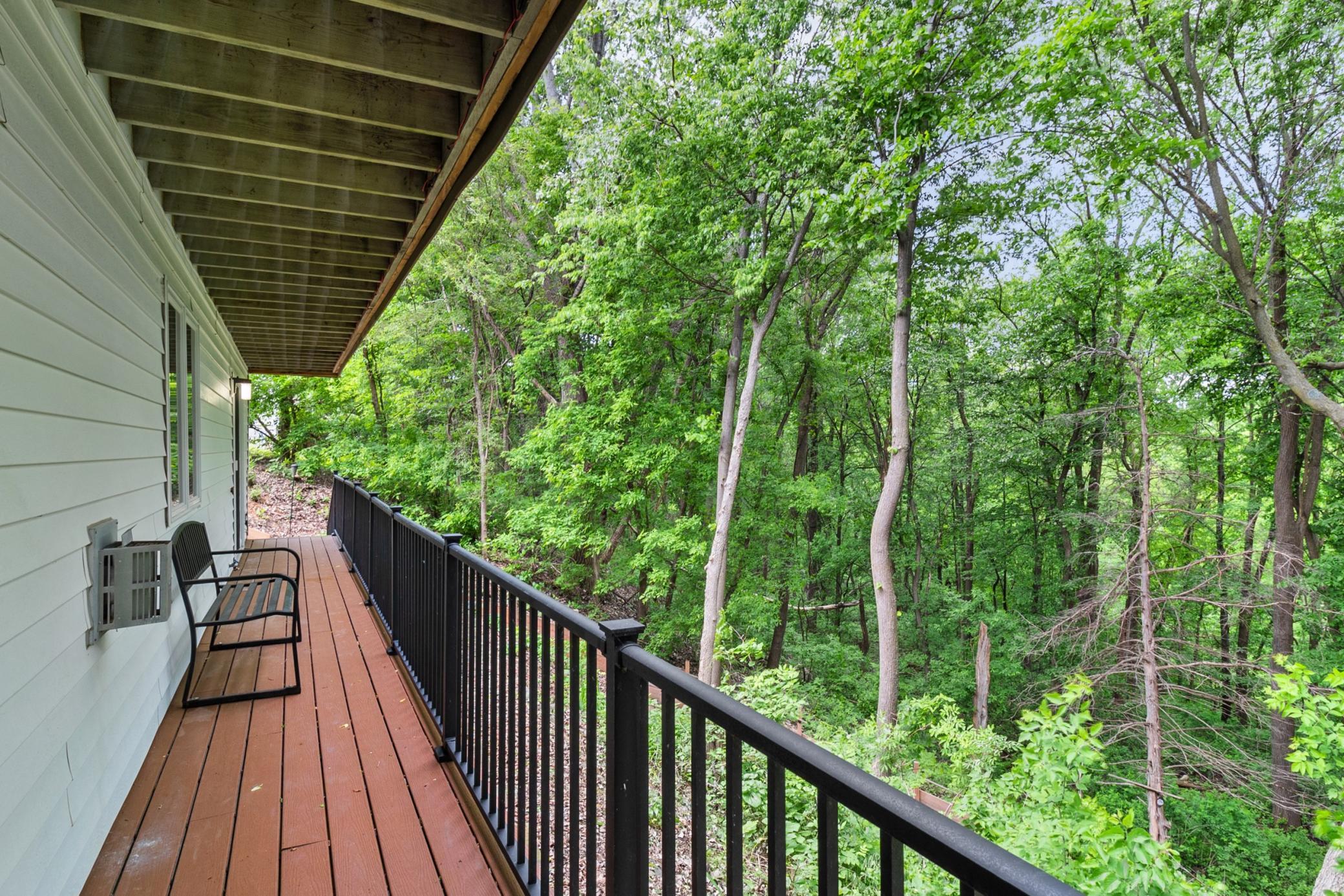 216 Crestview Circle