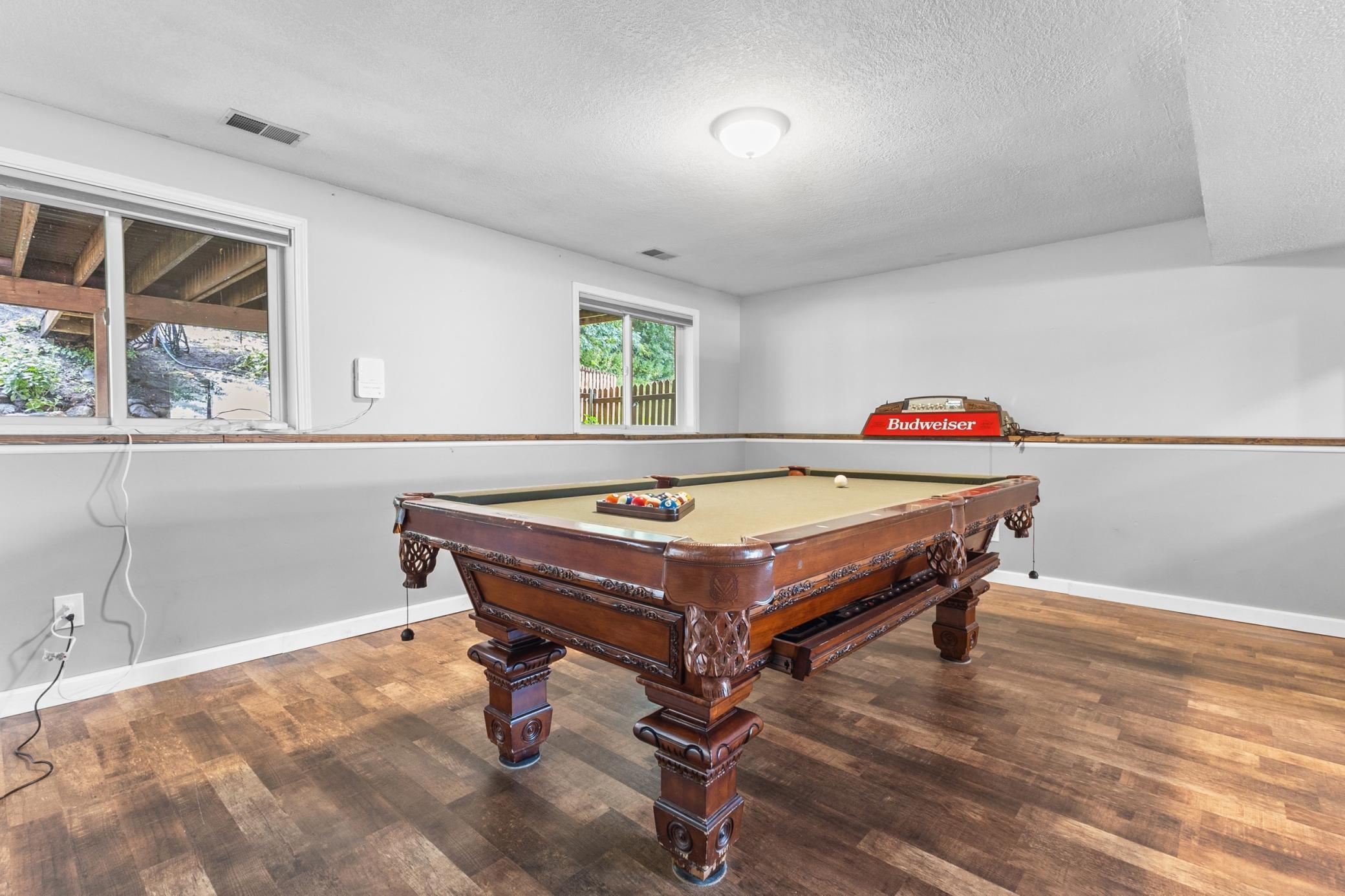 8040 170th Street W
