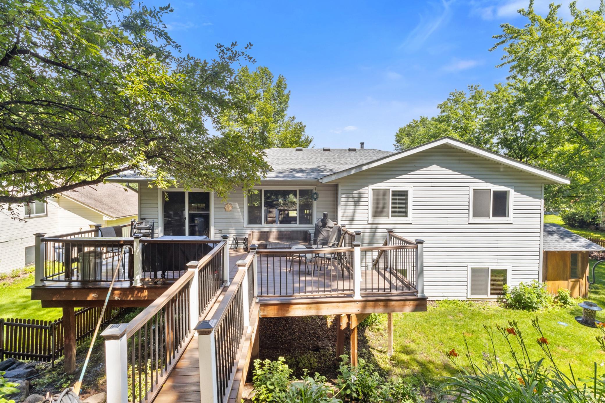 8040 170th Street W