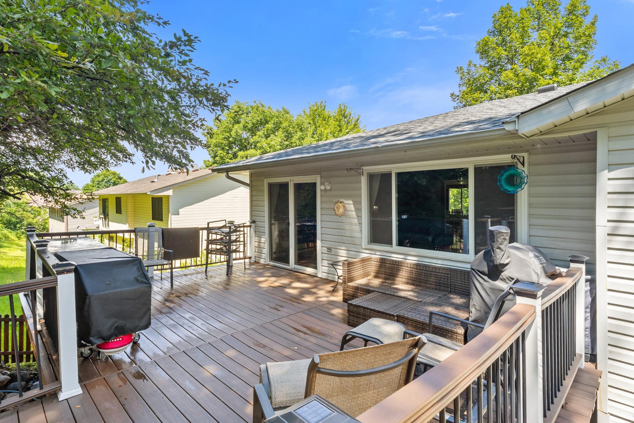8040 170th Street W