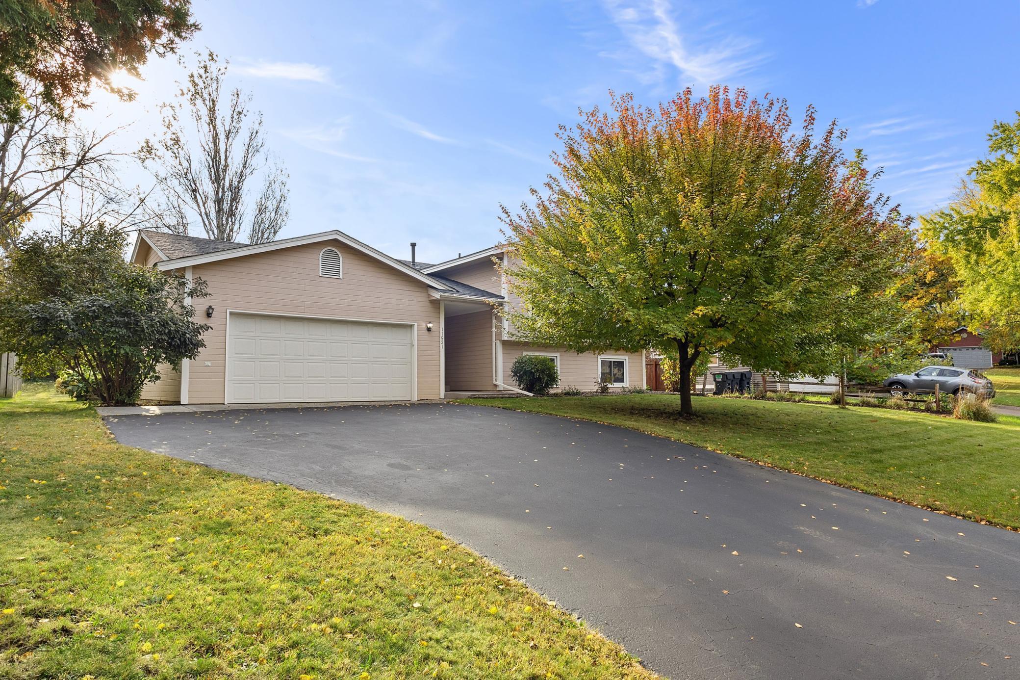 11921 Baypoint Drive