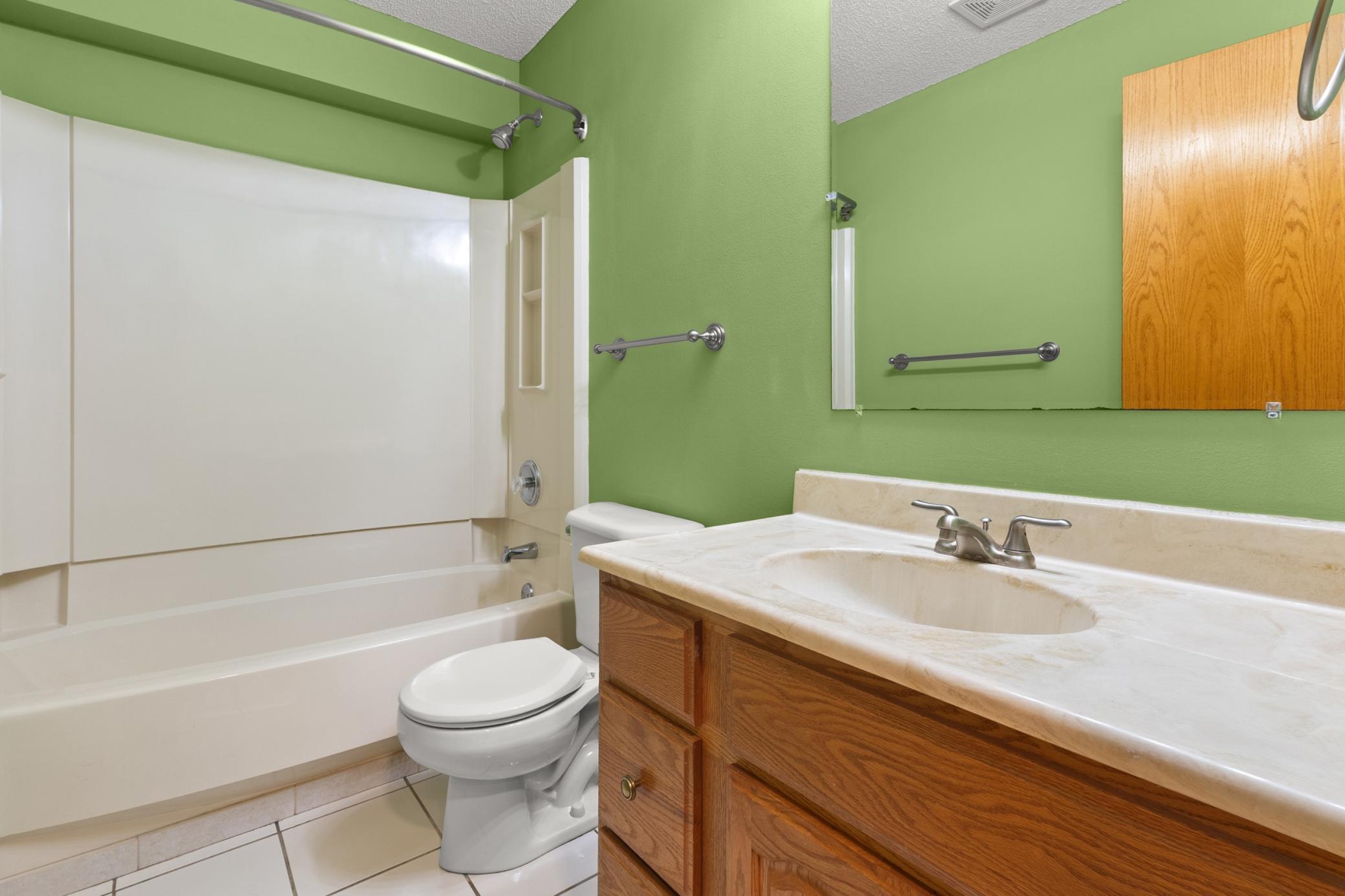 11921 Baypoint Drive