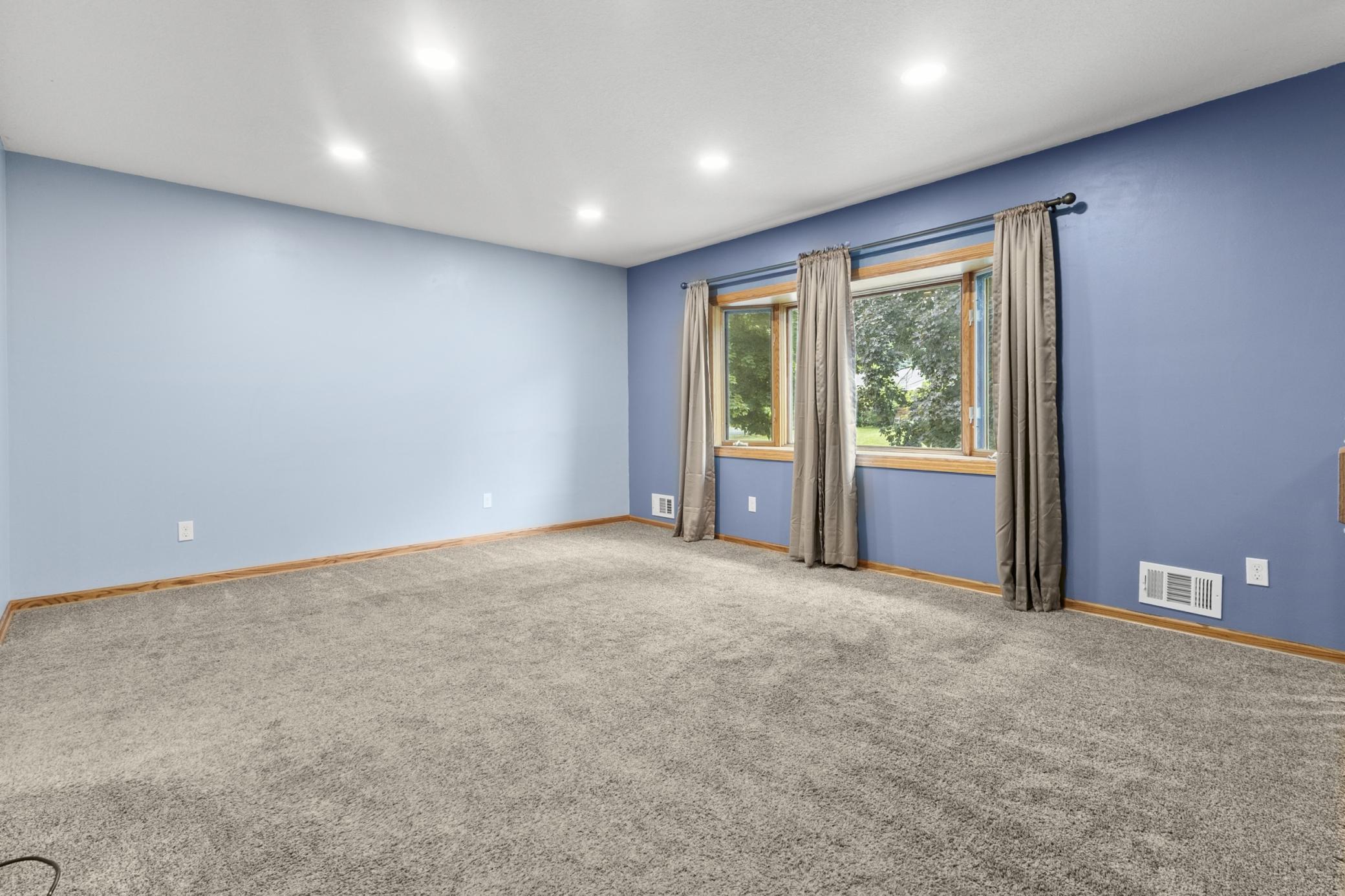 5730 Polk Street NE