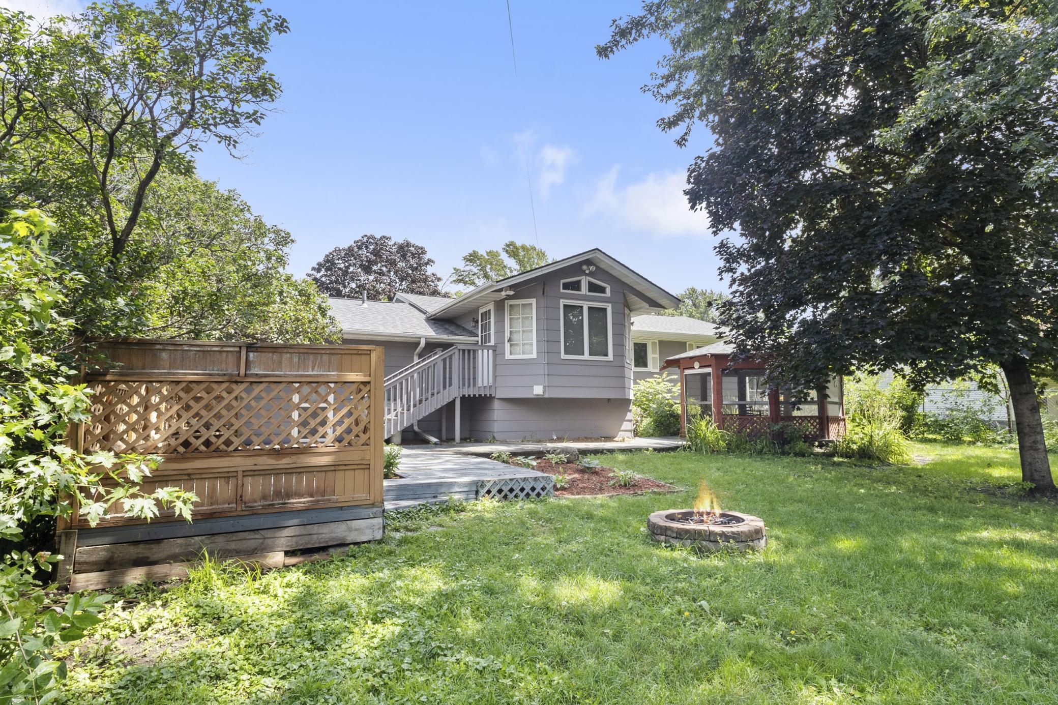 5730 Polk Street NE