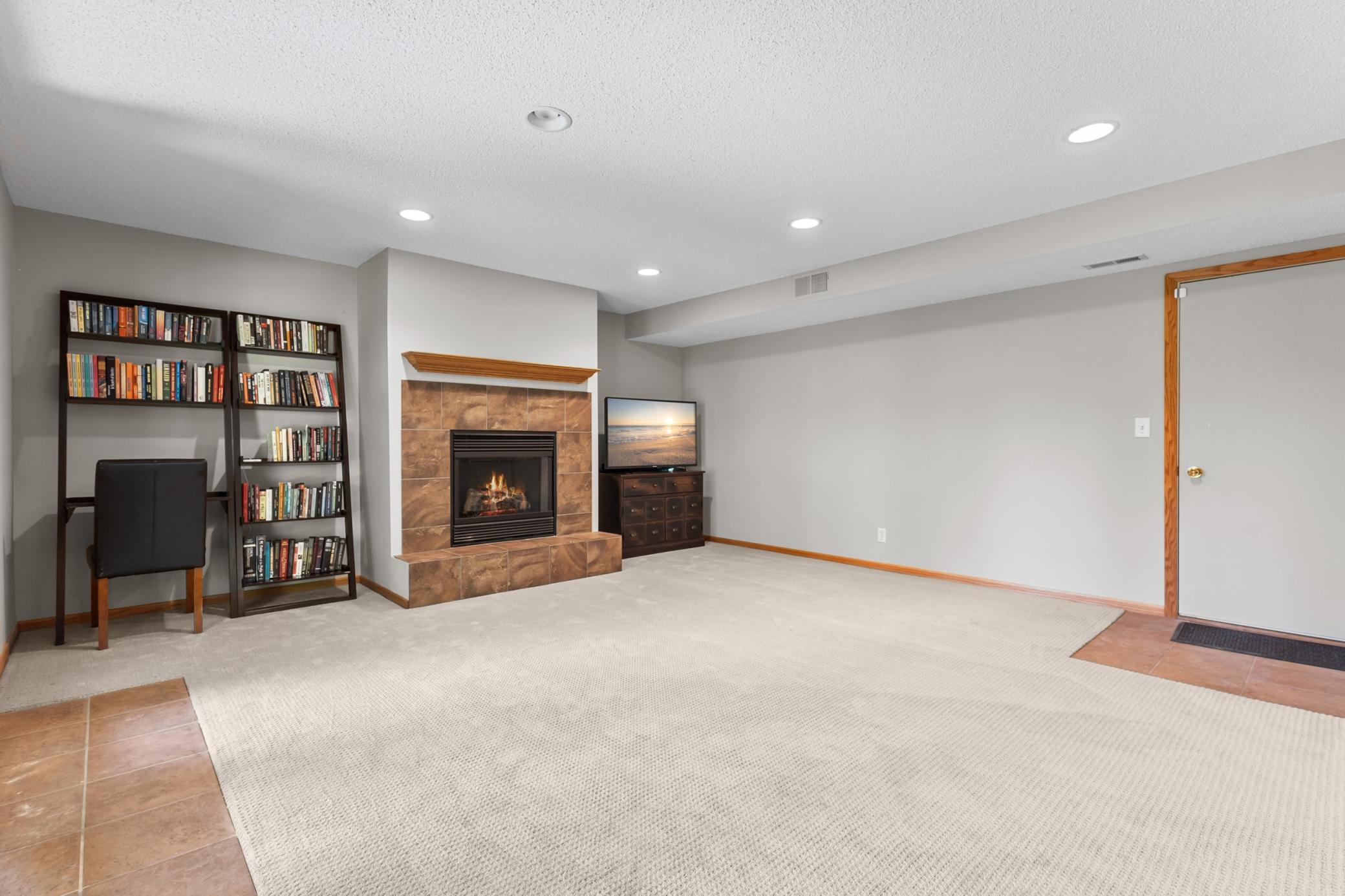 9991 Dunberry Circle