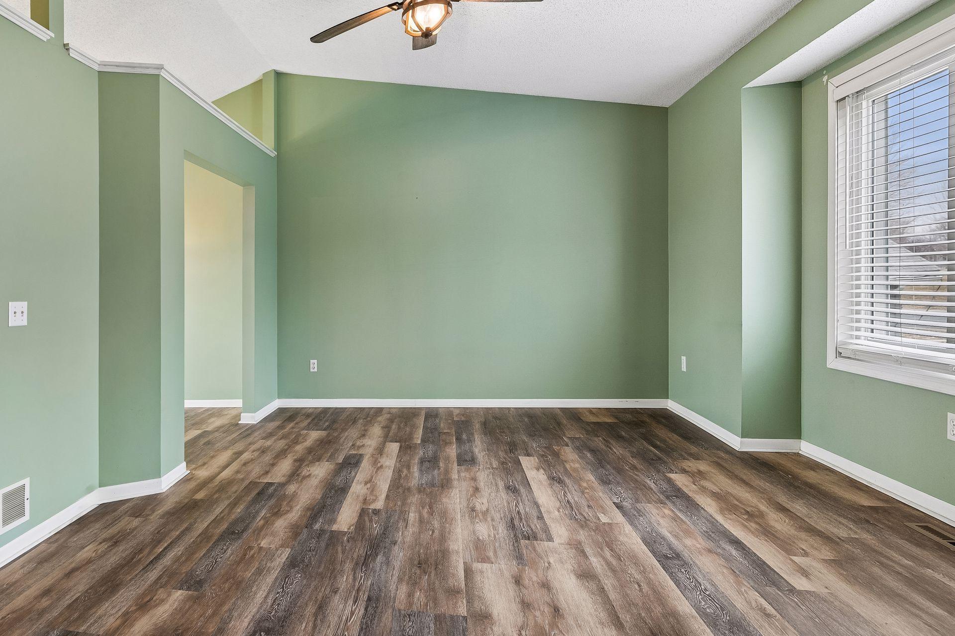 17194 Toronto Avenue SE