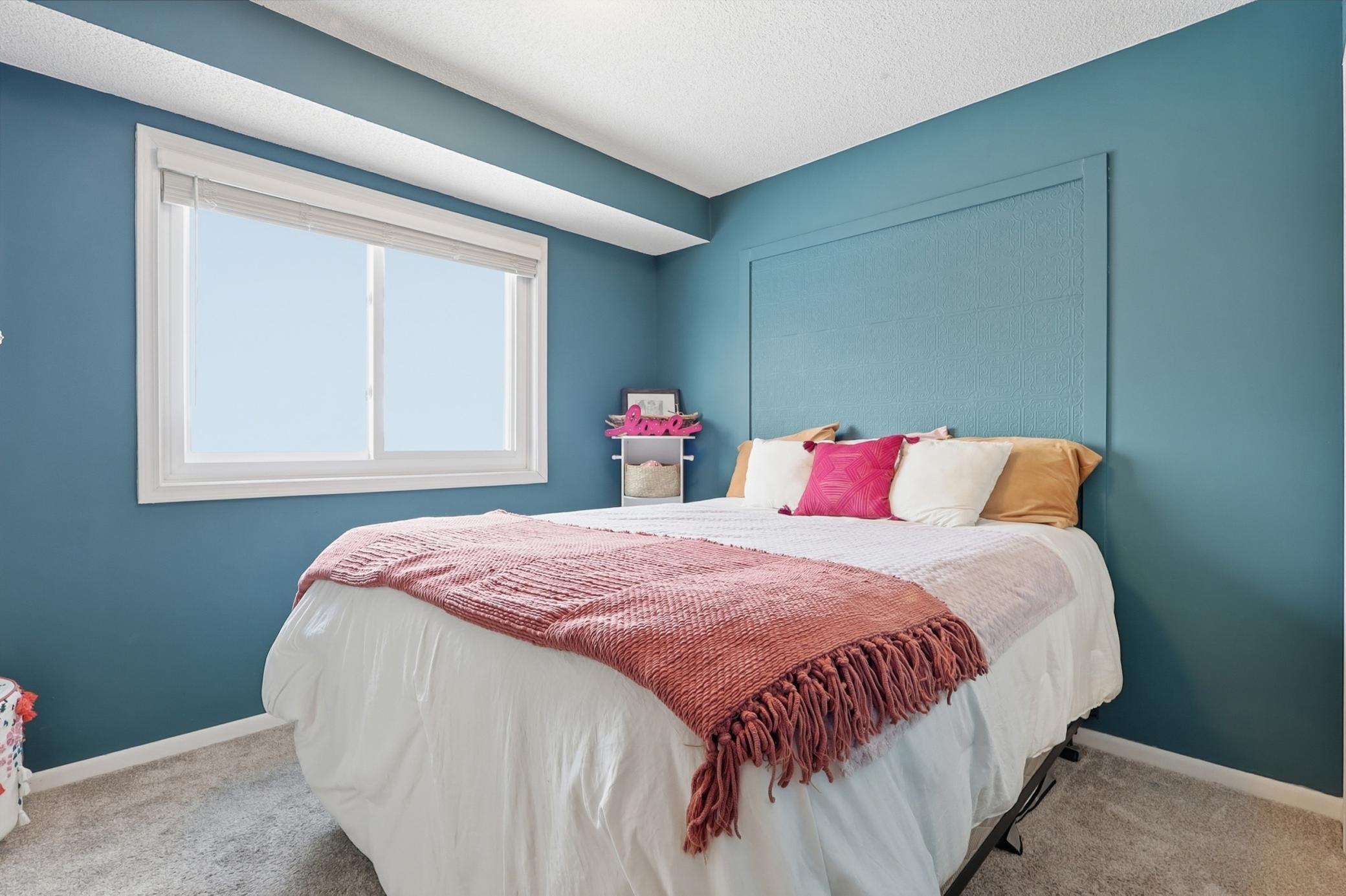 17194 Toronto Avenue SE