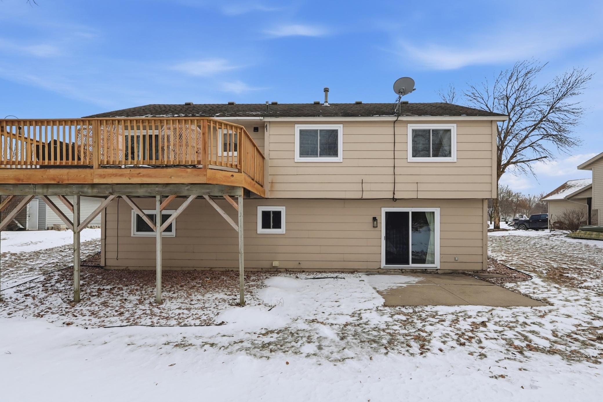 17194 Toronto Avenue SE