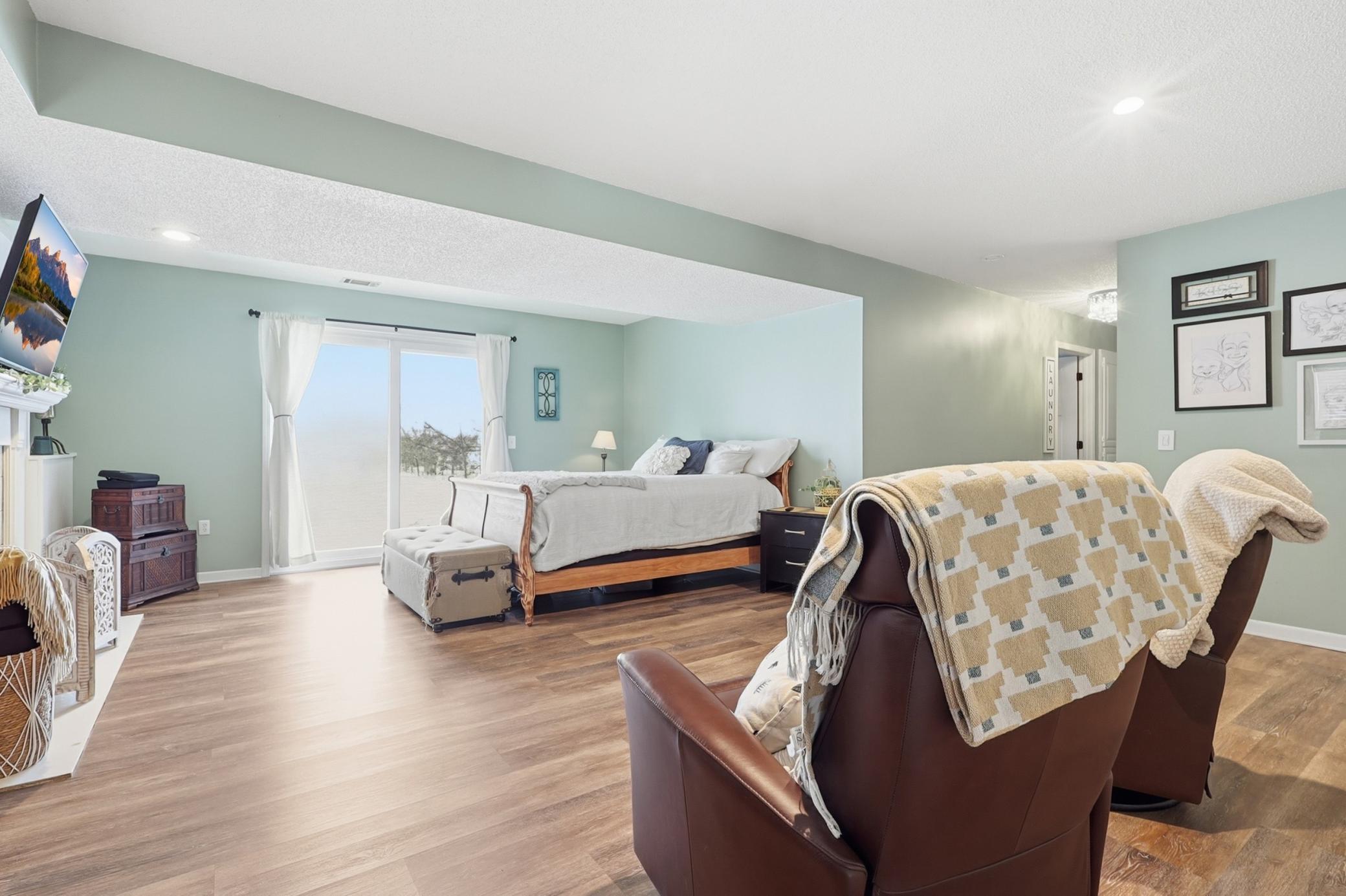 17194 Toronto Avenue SE