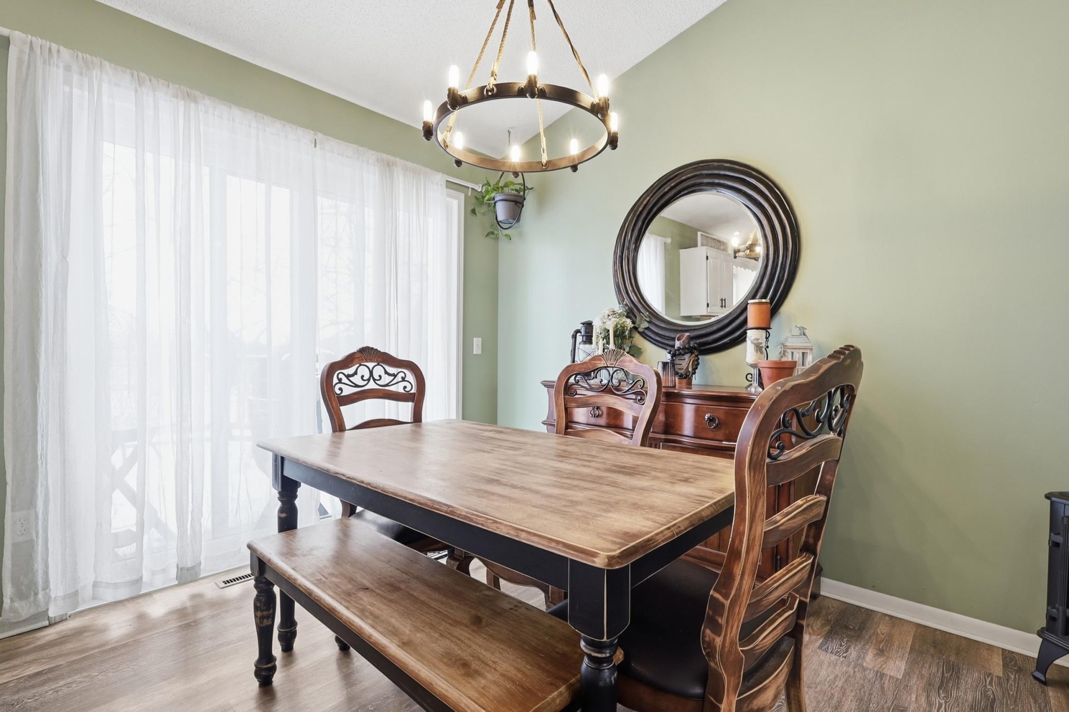 17194 Toronto Avenue SE