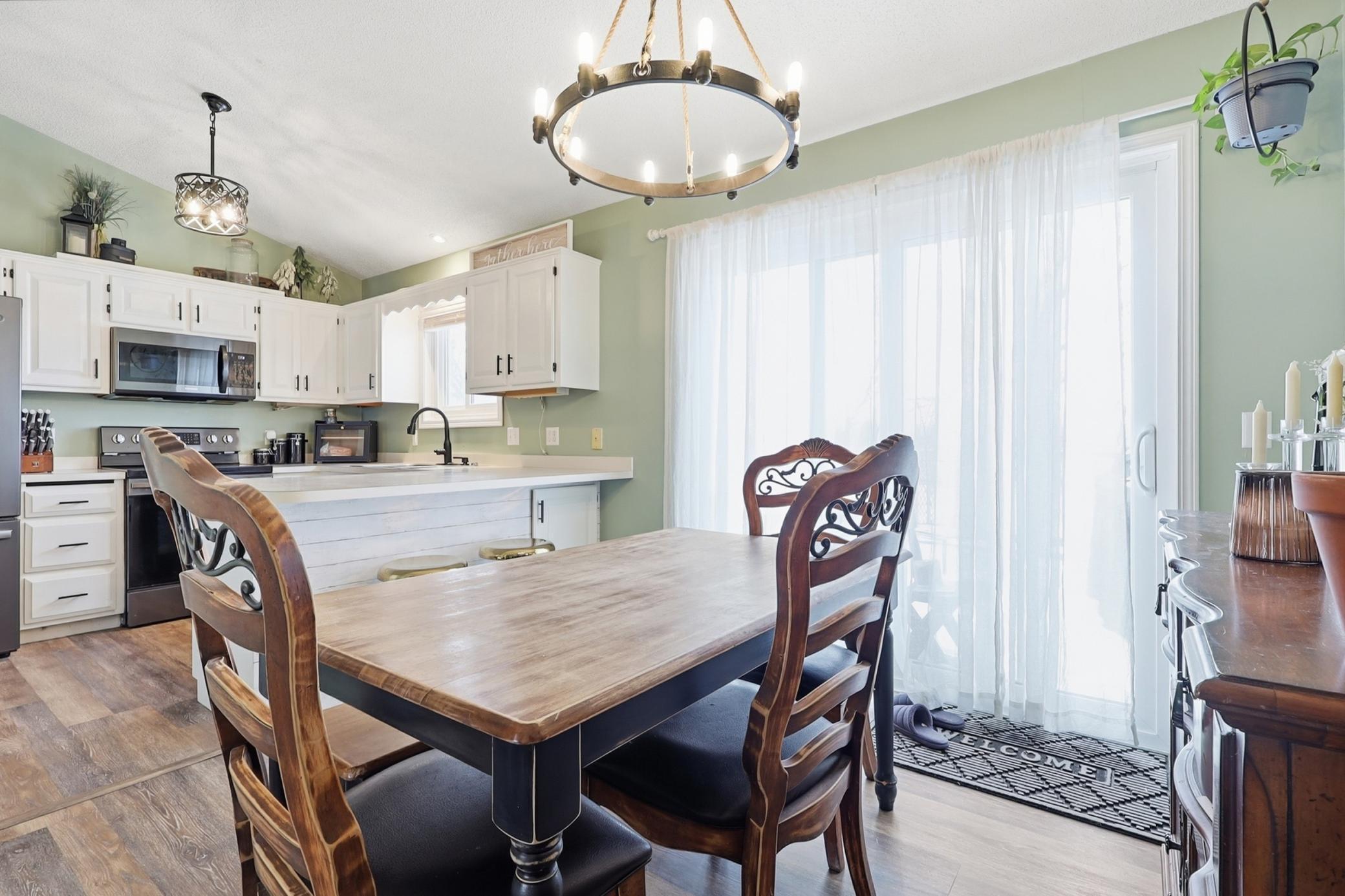 17194 Toronto Avenue SE