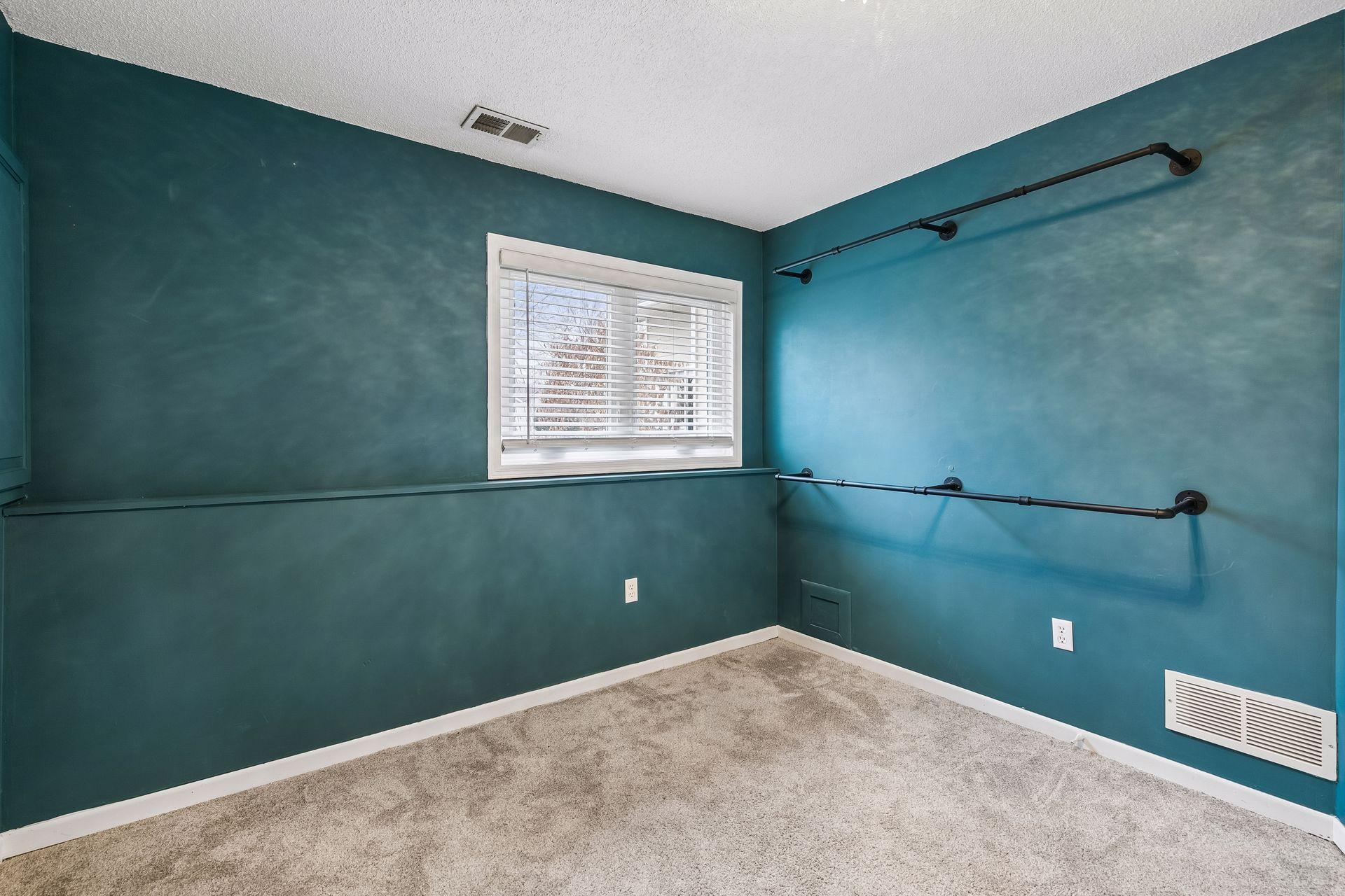 17194 Toronto Avenue SE