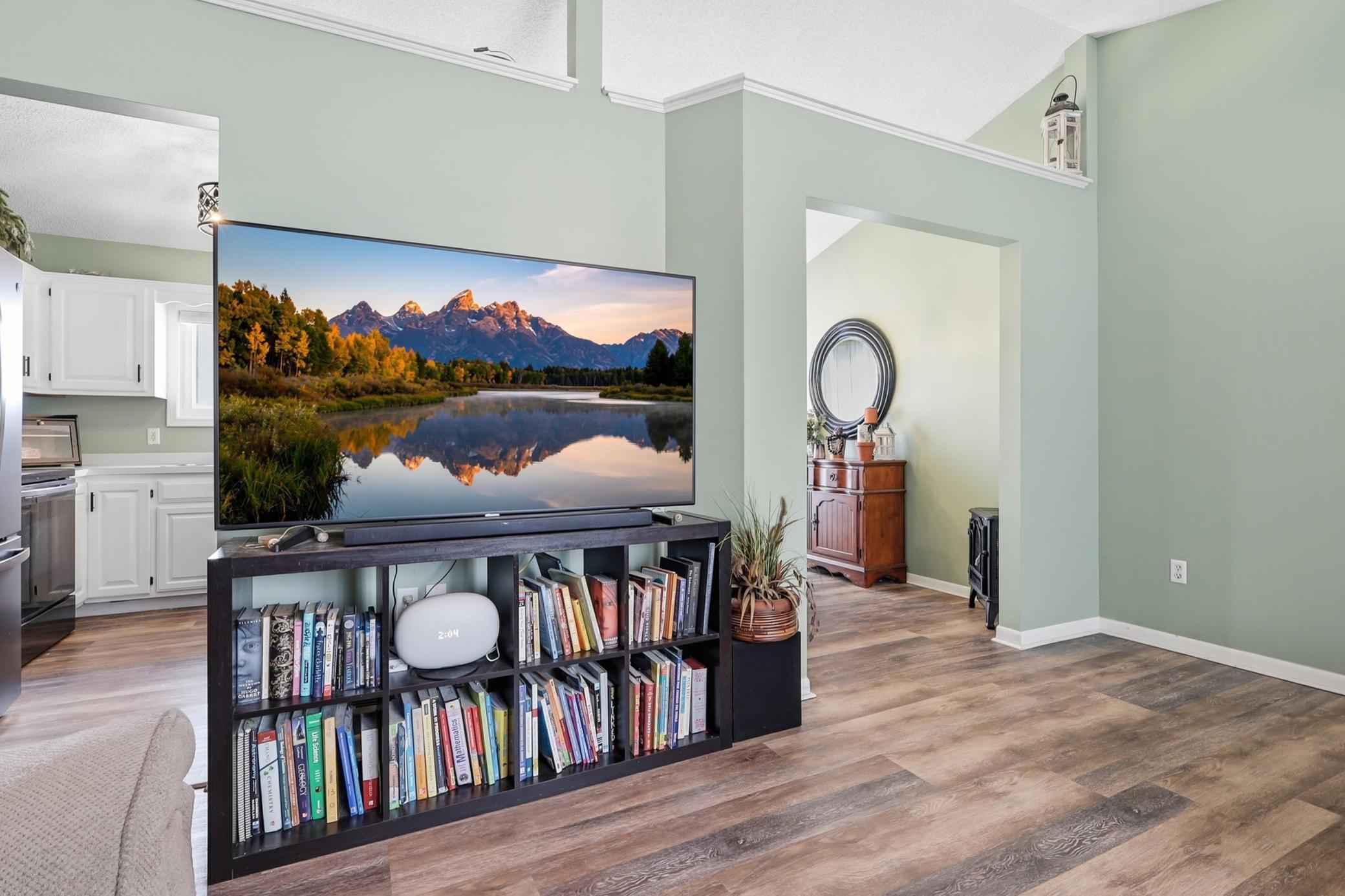 17194 Toronto Avenue SE