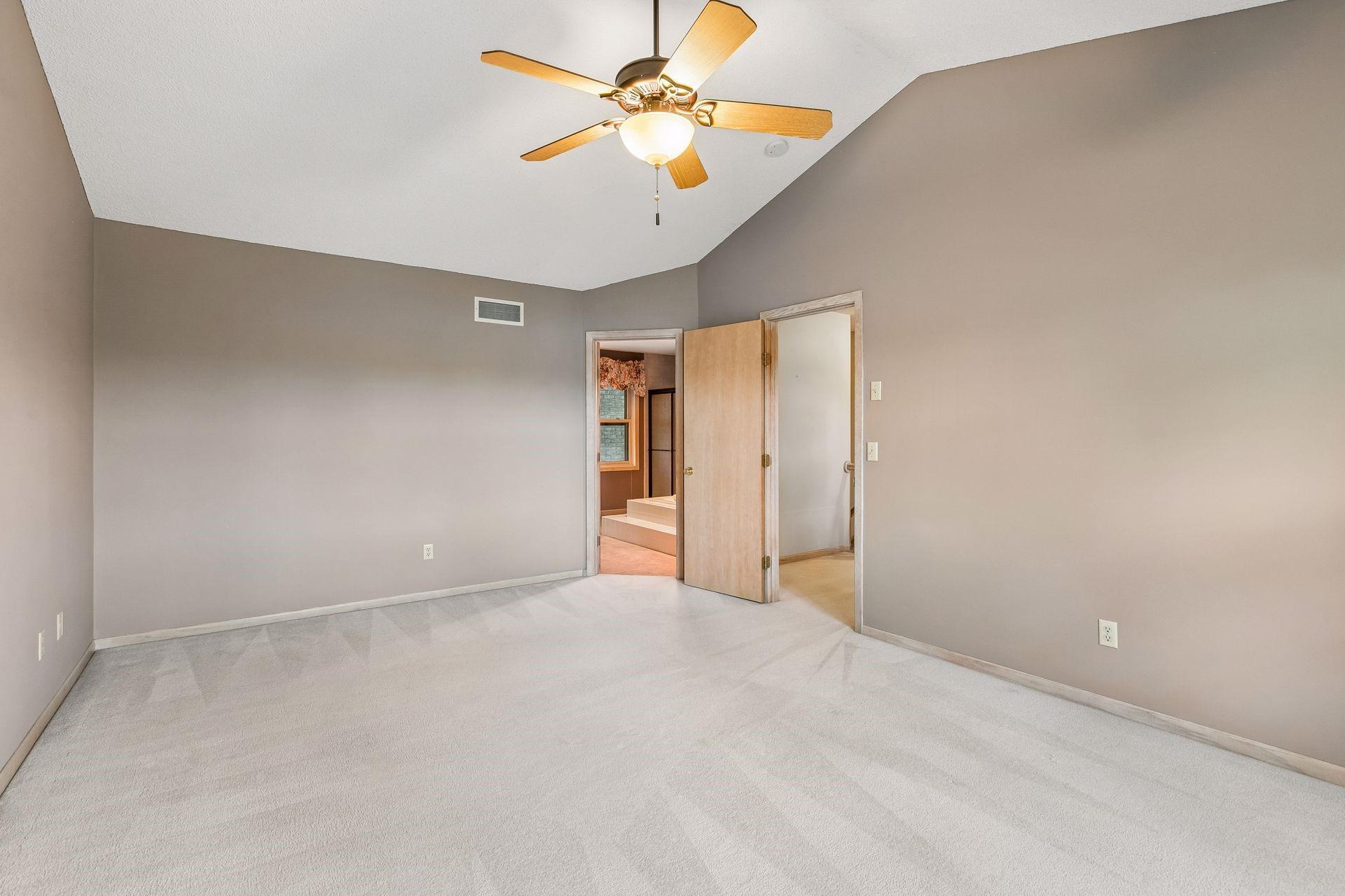13820 Sunset Lake Drive