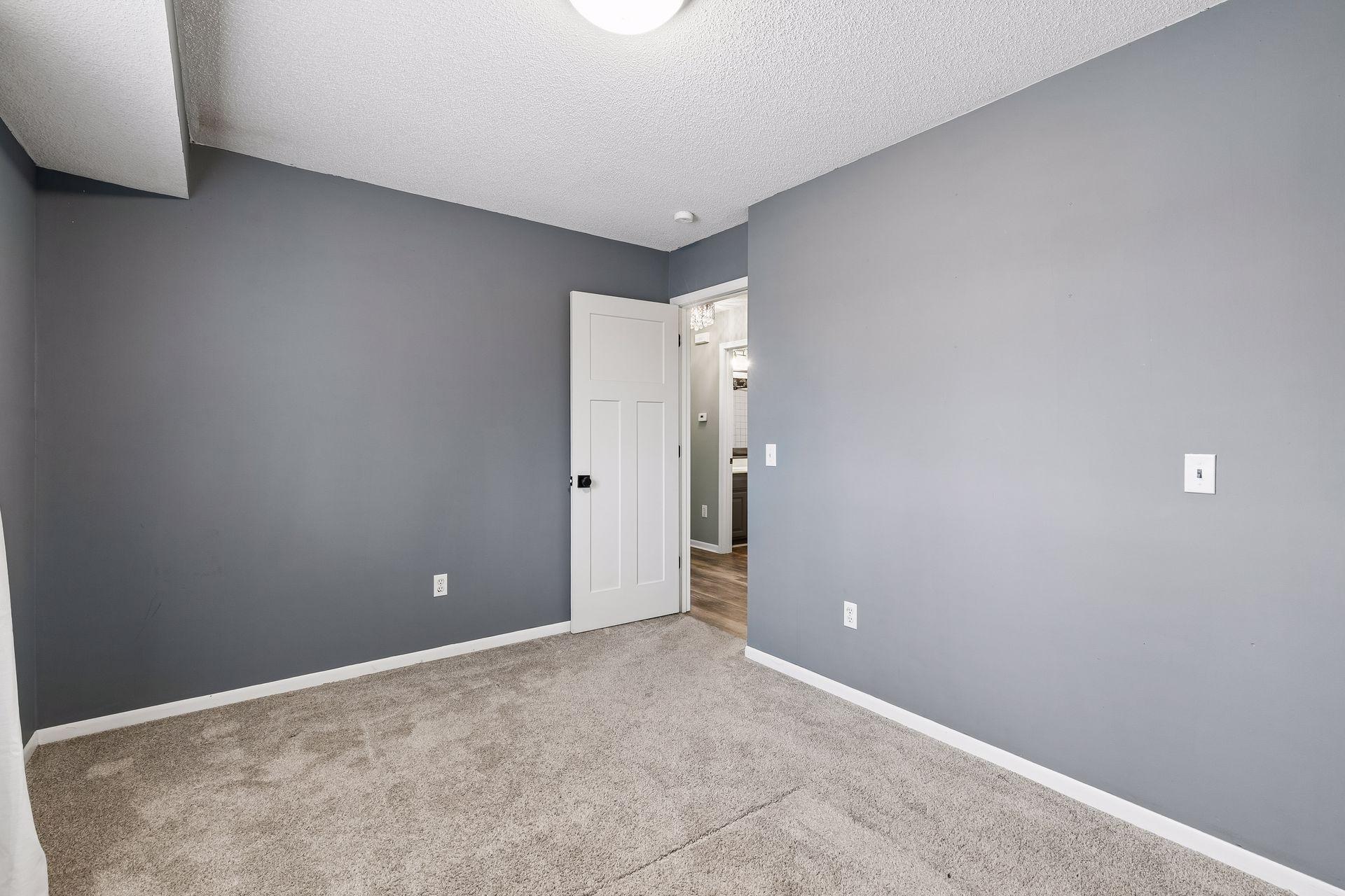 17194 Toronto Avenue SE