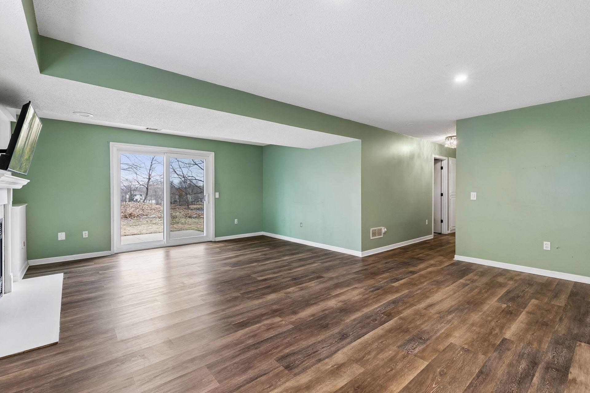 17194 Toronto Avenue SE