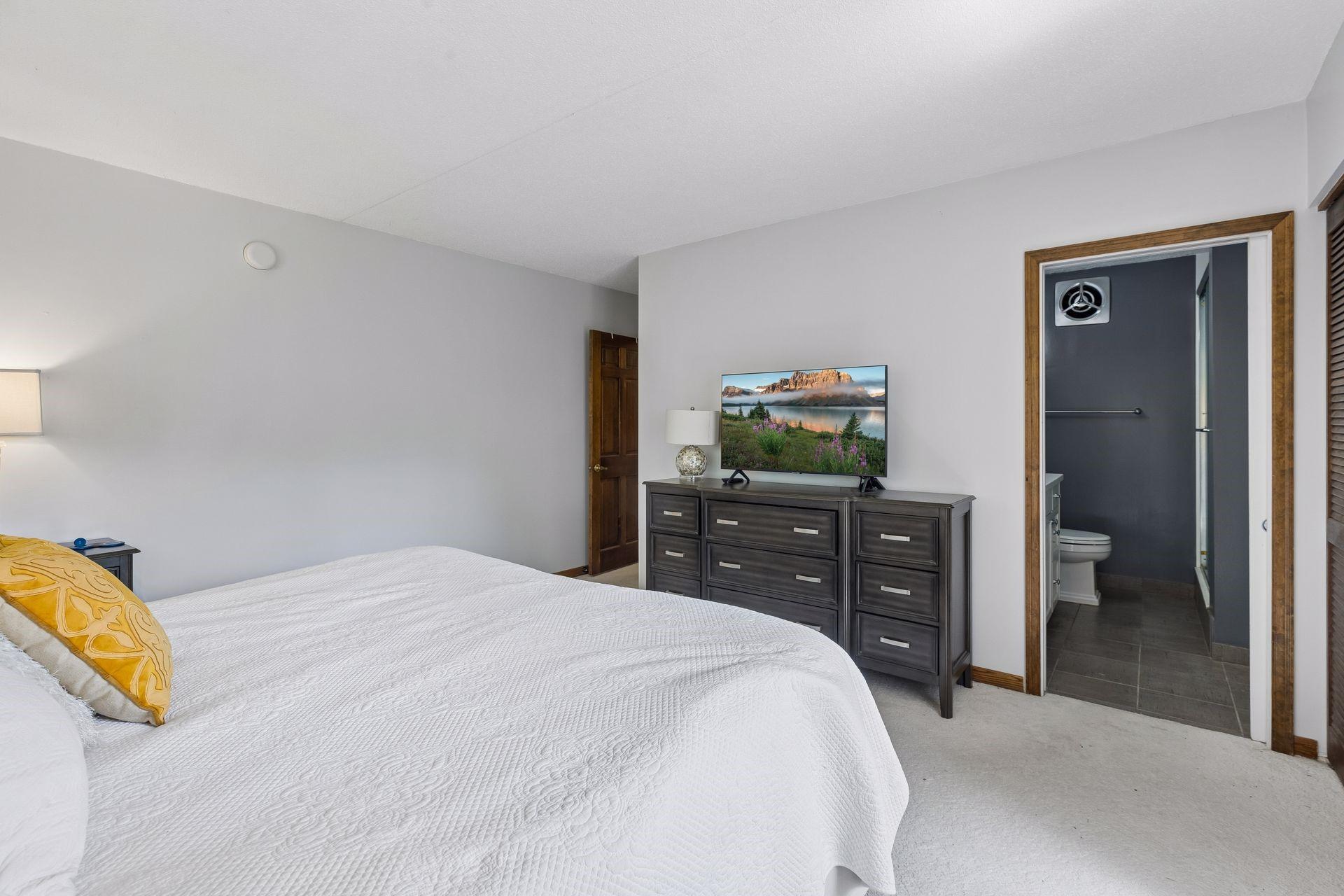 6710 Vernon Avenue S Unit: 410
