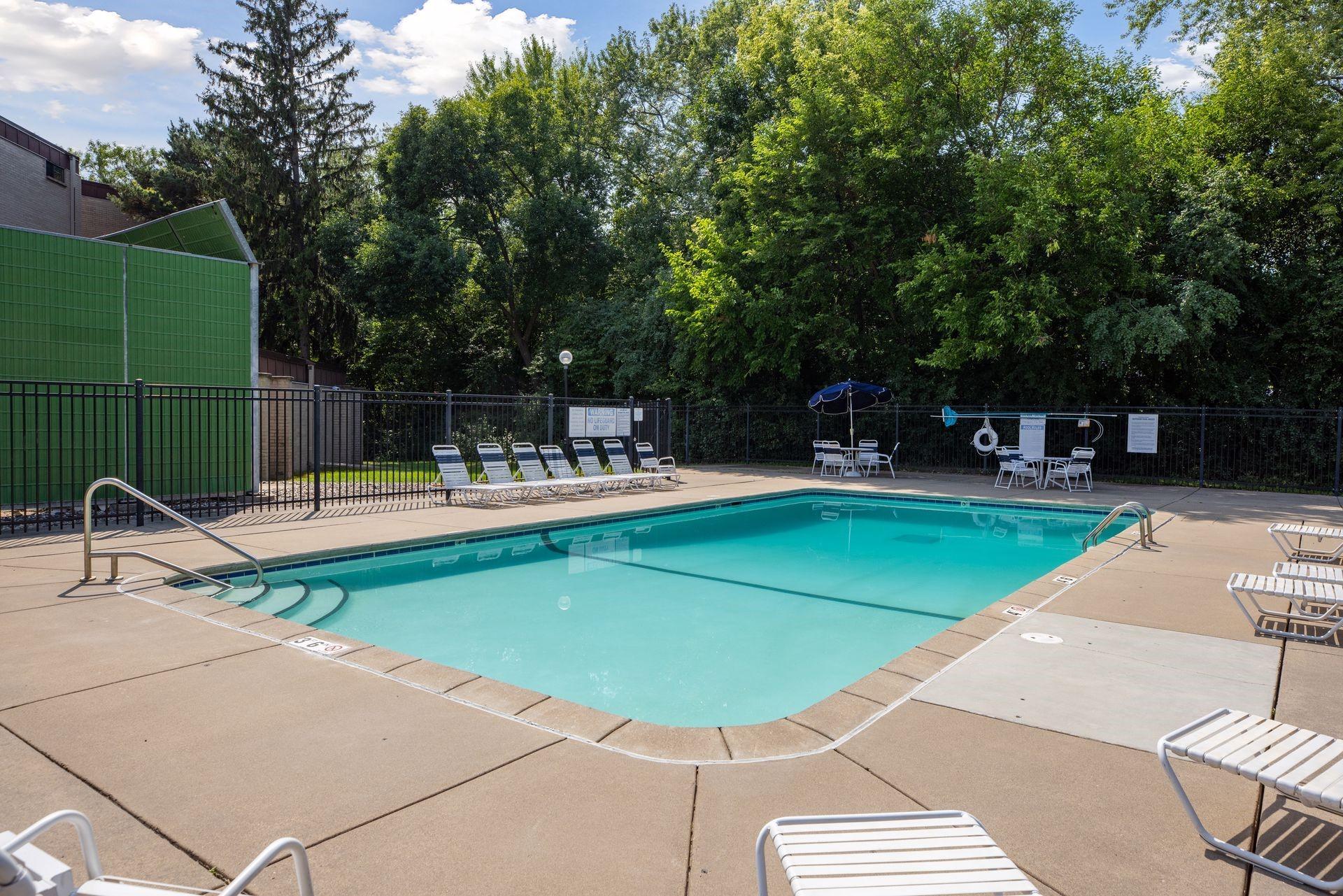 6710 Vernon Avenue S Unit: 410