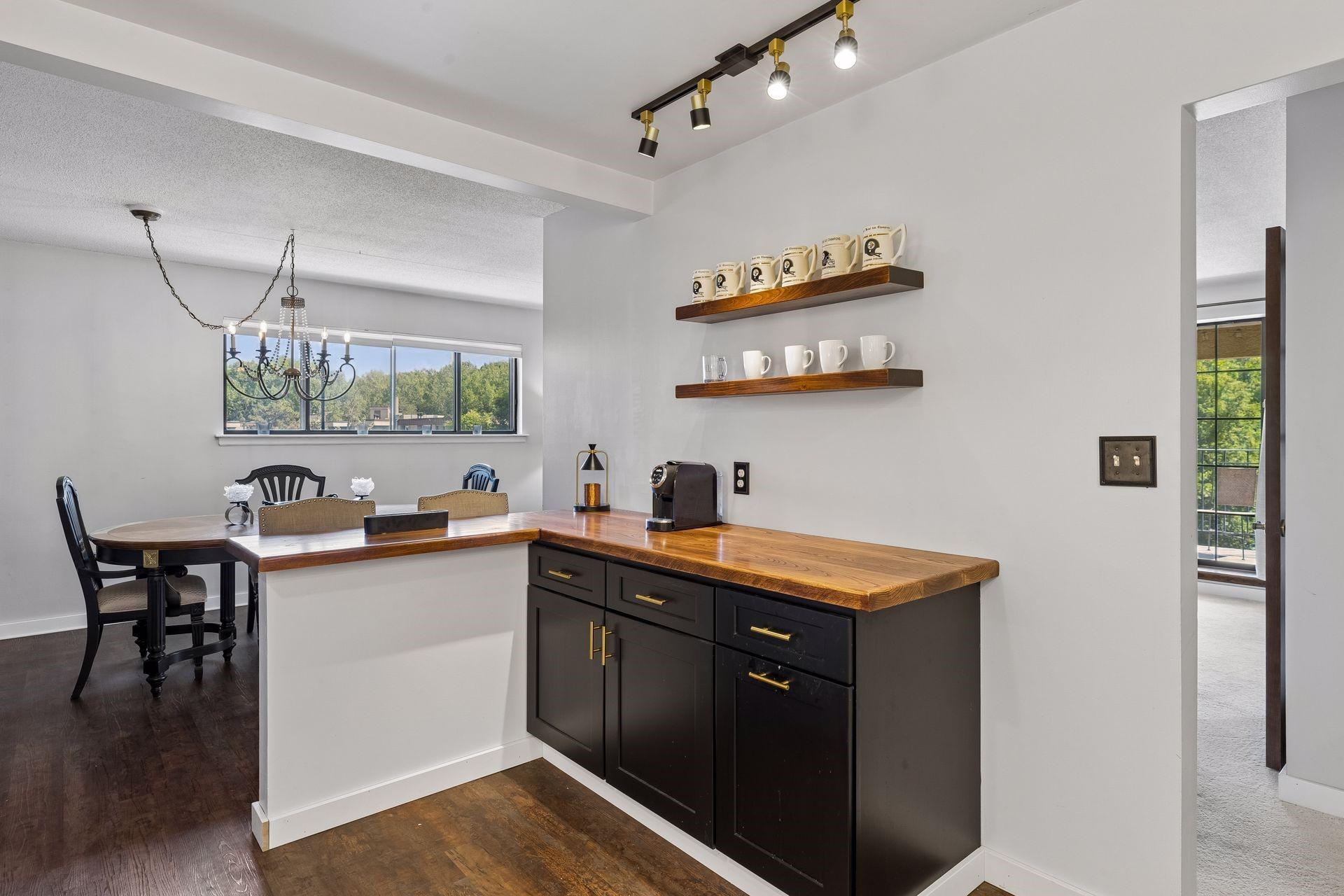 6710 Vernon Avenue S Unit: 410