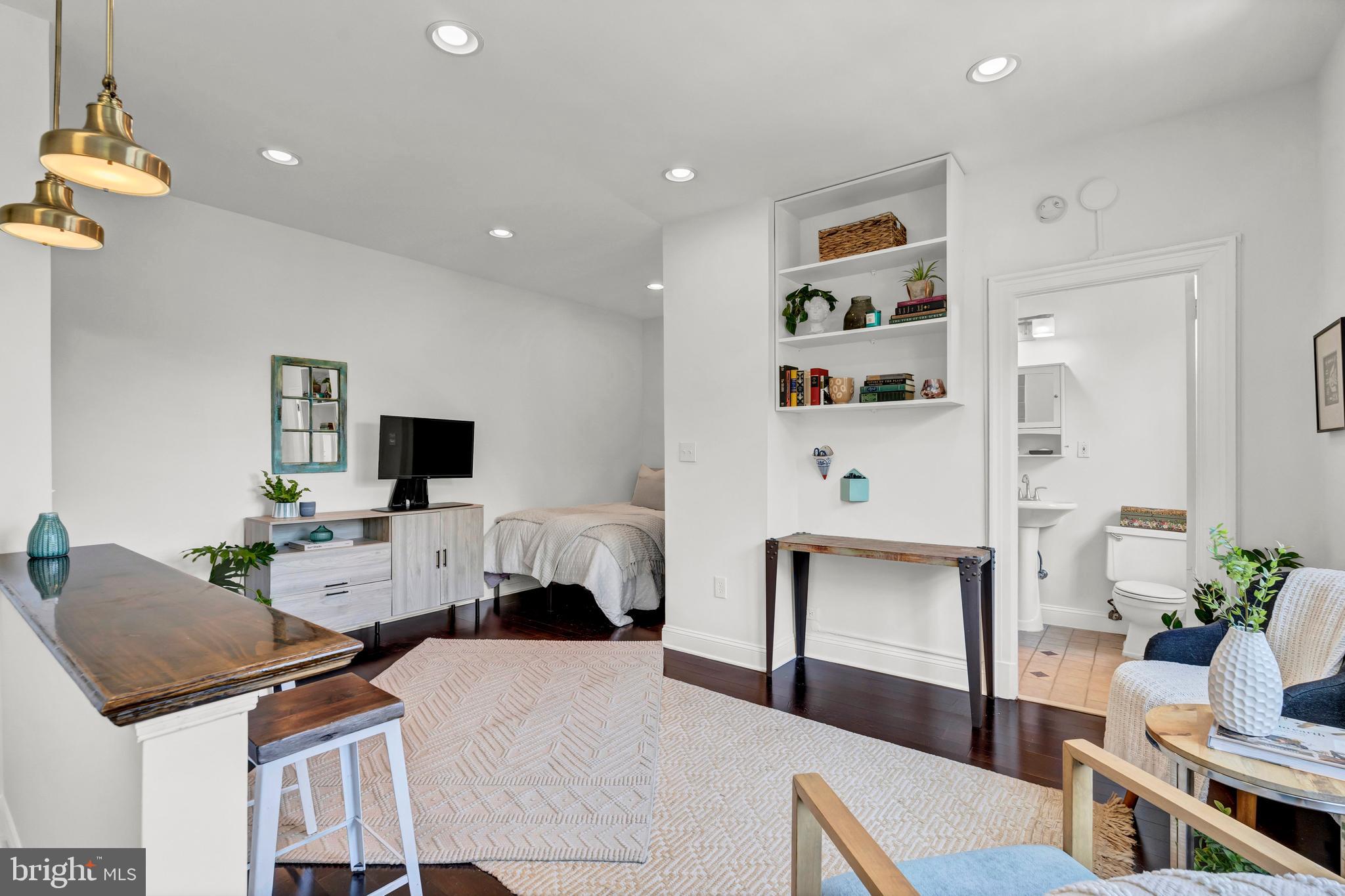 2456 20th St NW #501