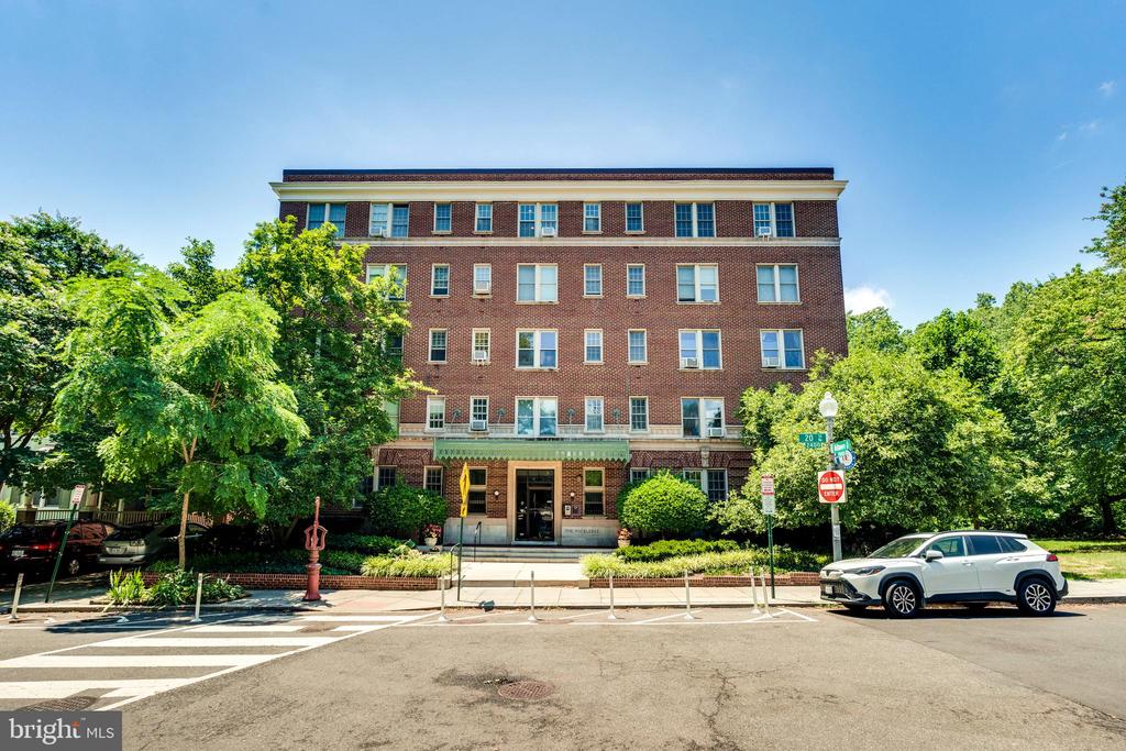 2456 20th St NW #501