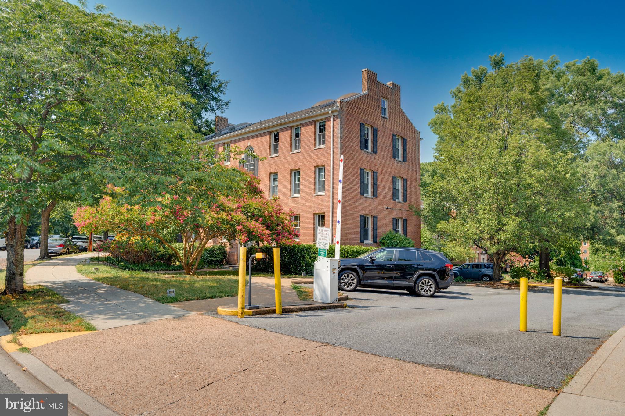 2729 Ordway St NW #2