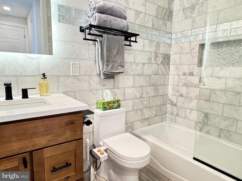 756 PRINCETON PL NW #2