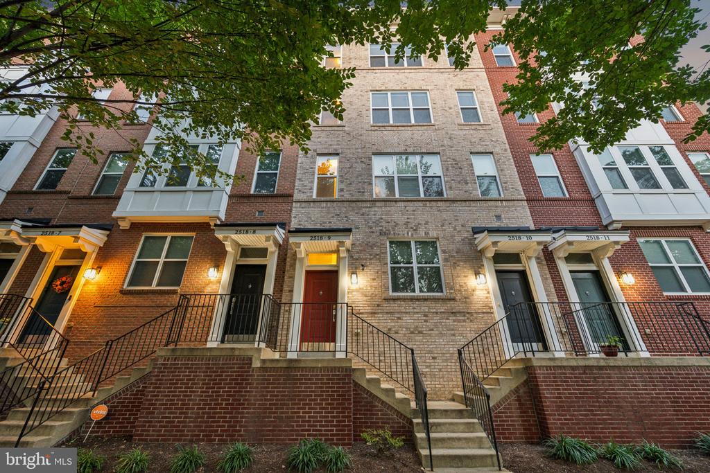 2518 Sayles Pl SE #9