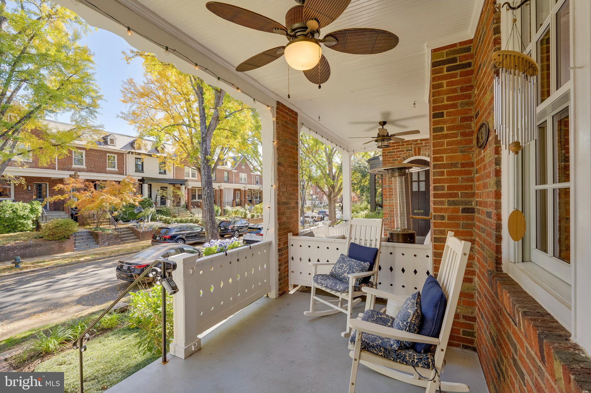 2430 39th Pl NW
