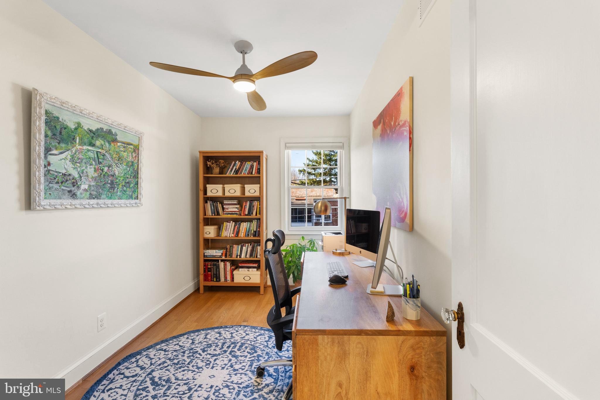 2430 39th Pl NW