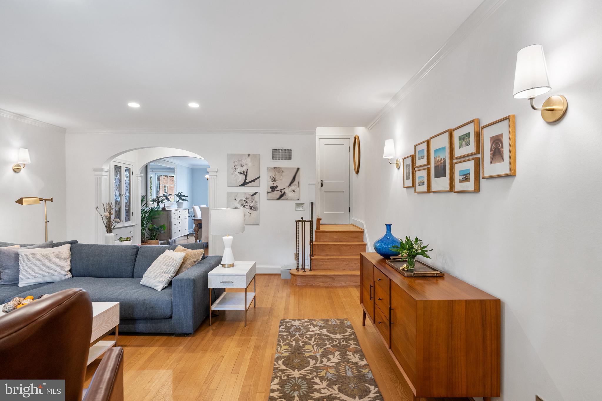2430 39th Pl NW
